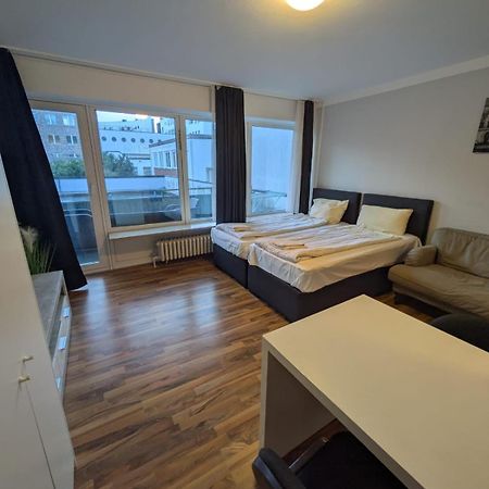 1,5-Zimmer Apartment Mit Balkon Am Hauptbahnhof Neumünster Esterno foto