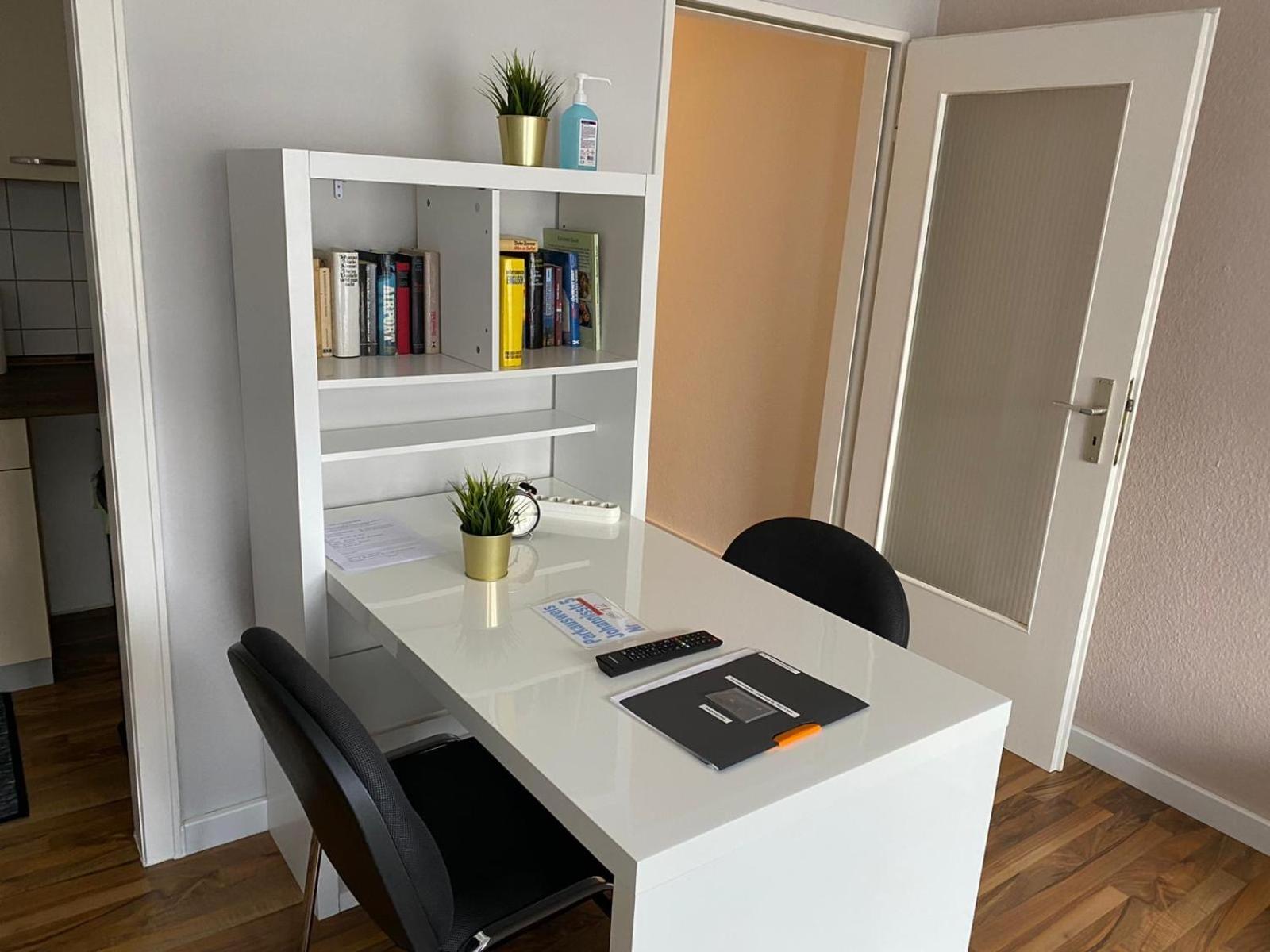 1,5-Zimmer Apartment Mit Balkon Am Hauptbahnhof Neumünster Esterno foto
