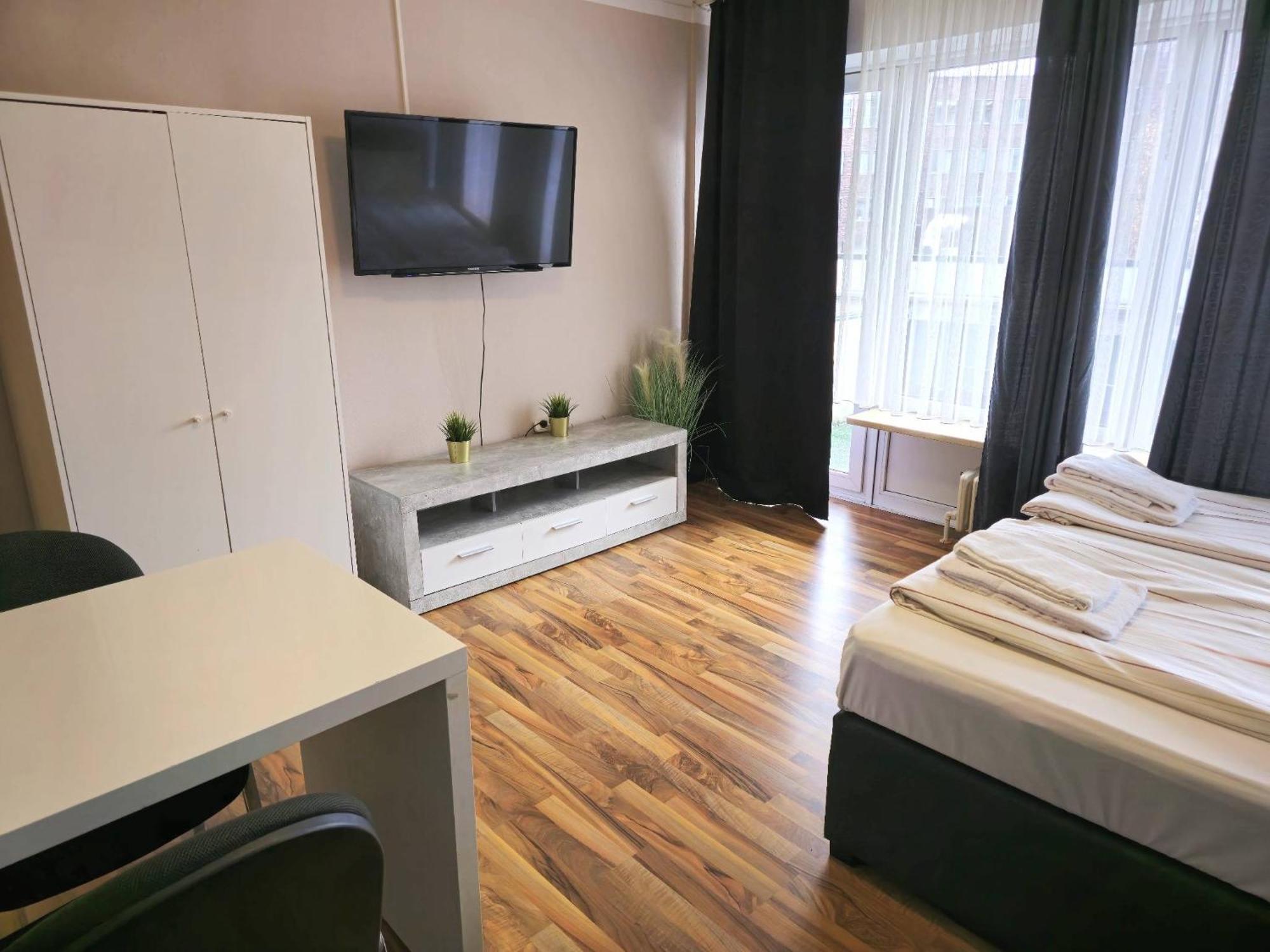 1,5-Zimmer Apartment Mit Balkon Am Hauptbahnhof Neumünster Esterno foto